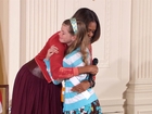 Girl gives first lady her jobless dad's resume