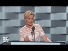 Actress Elizabeth Banks discusses working class roots, voices Clinton support at 2016 DNC