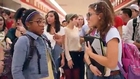 Liseli Kızlar Arasında İnanılmaz Dans Atışması